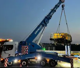 gru sollevamento materiali ferroviari - autotrasporti cavallini