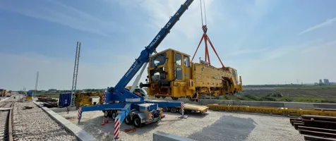 Trasporto con Gru di Autotrasporti Cavallini